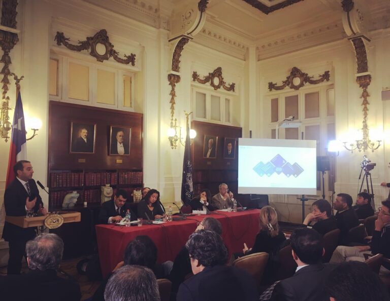 IMFD participa en cita clave para el desarrollo de la inteligencia artificial en Chile